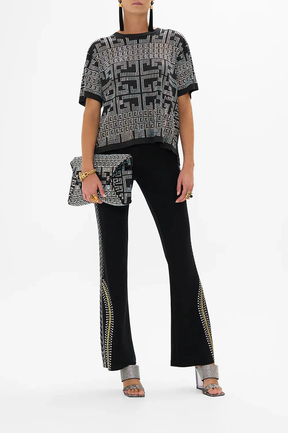 CAMILLA SOLID BLACK OVERSIZED ENVELOPE CLUTCH