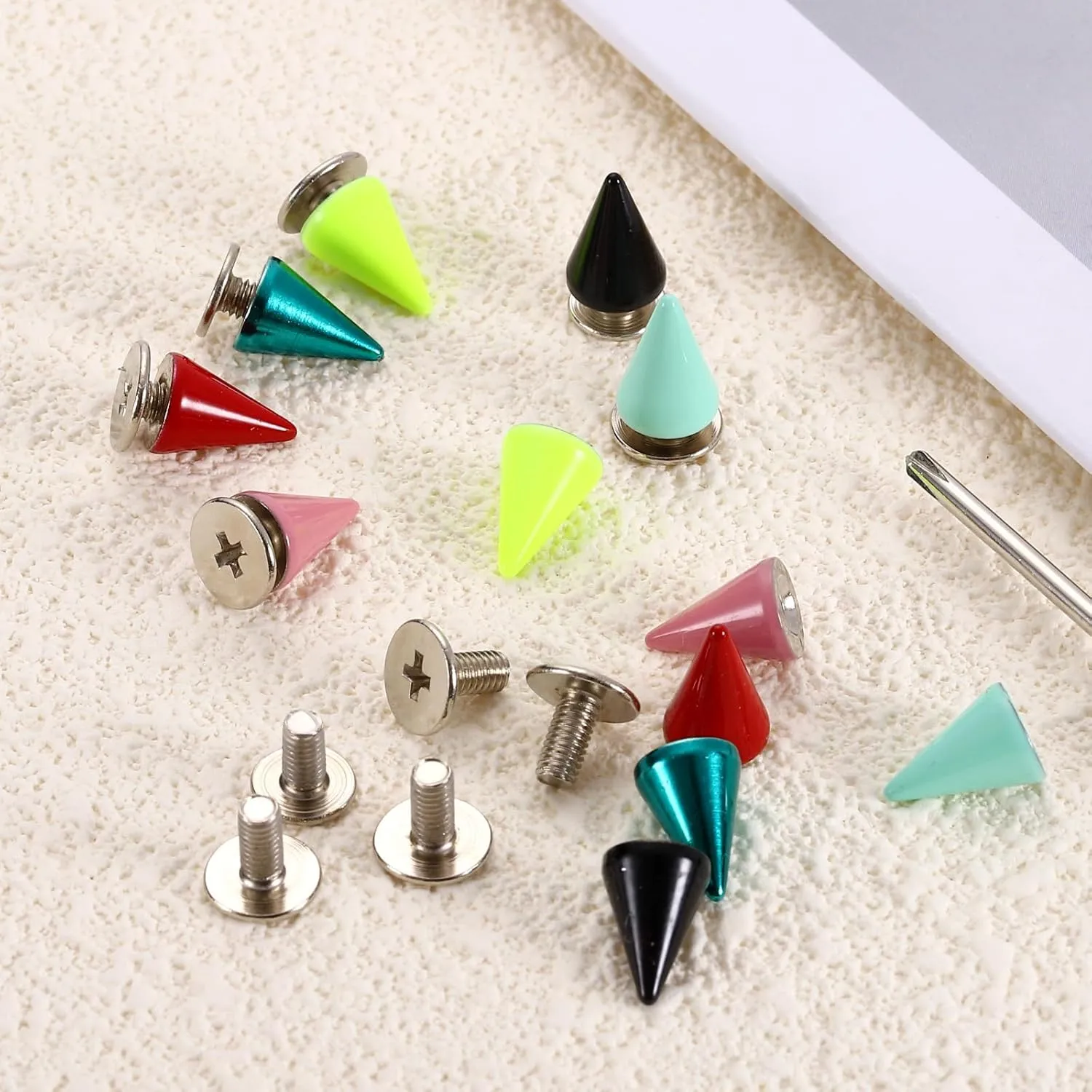 uxcell 50 Sets Spikes and Studs, 7 x 10mm Cone Spikes Screw Back Studs Rivets, Cone Punk Spikes Rivet for Clothing Belts Bags DIY Leather Crafts, Blue